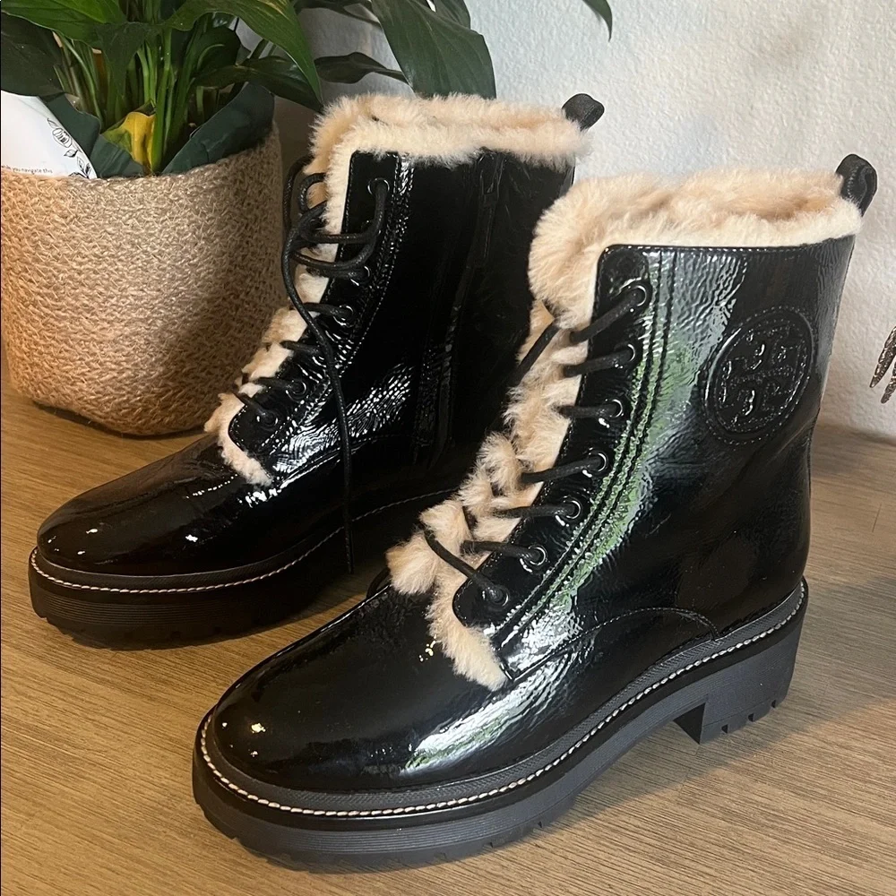 NEW Tory Burch MILLER 50MM LUG SOLE SHEARLING BOOTIE SOFTY NAPLAK/WEBBING